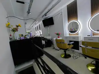 Salon de Estetica Las Cañitas habilitado